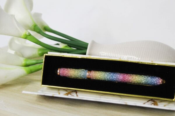 Eye-liners colle