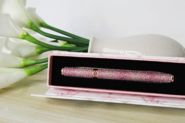 Eye-liners colle